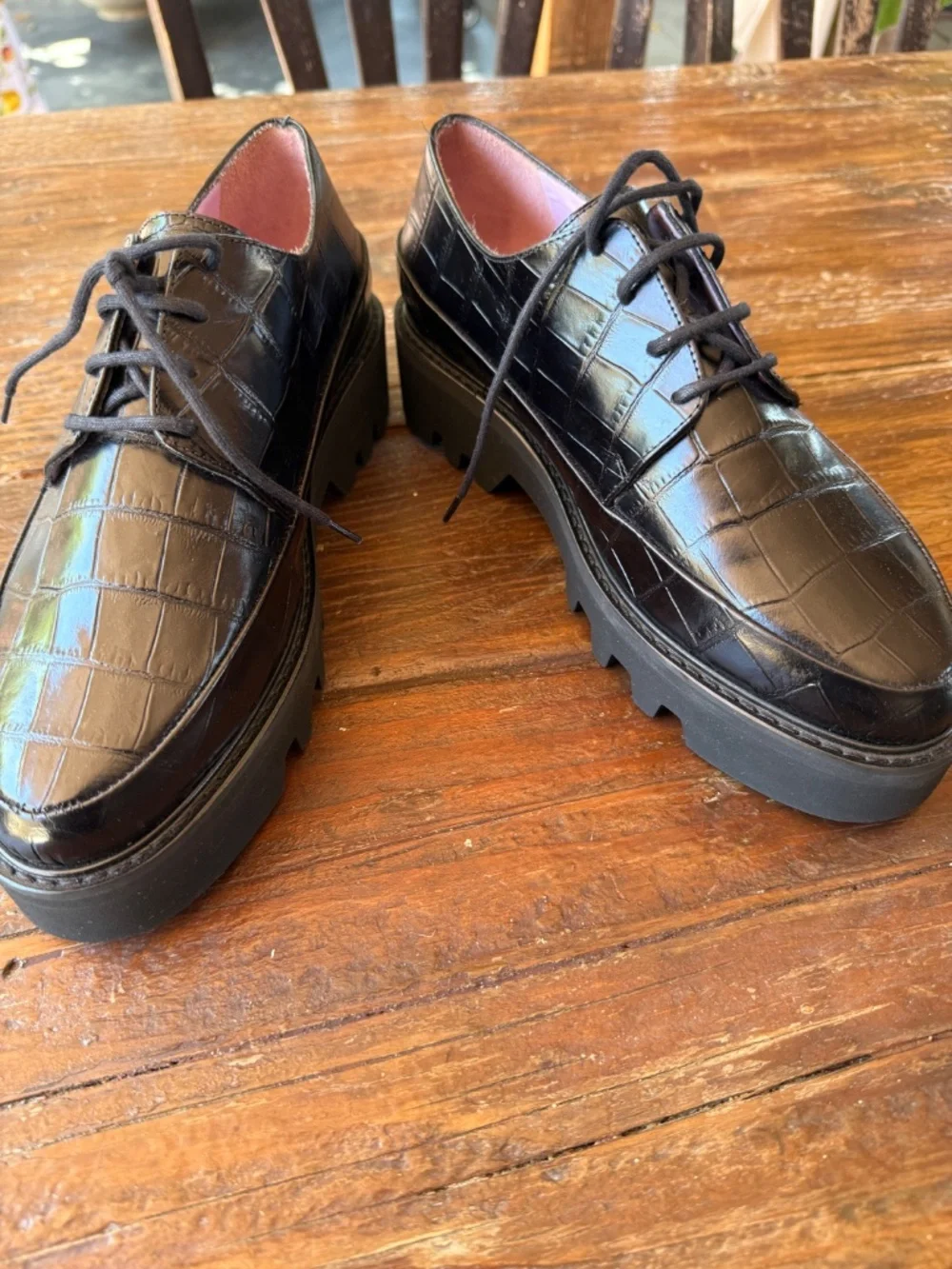 UNREAL  FIELDS STEP UP BLACK PLATFORM CREEPERS CROCODILE -EMBOSSED 39/8.5USA NEW
